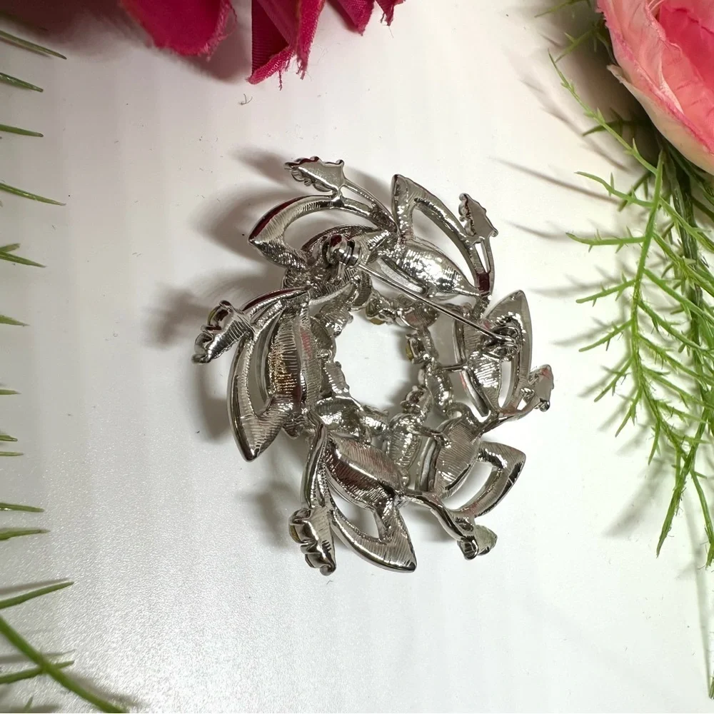 VINTAGE⚜️Magnificent Crystal Burst Brooch